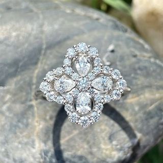 (Category: ) located in . Submitted by lovelotsdiamondd (Listing ID 1435775101, Image 1). Description: .