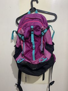 (Category: ) located in . Submitted by itspreloved.com (Listing ID 1435817977, Image 1). Description: .