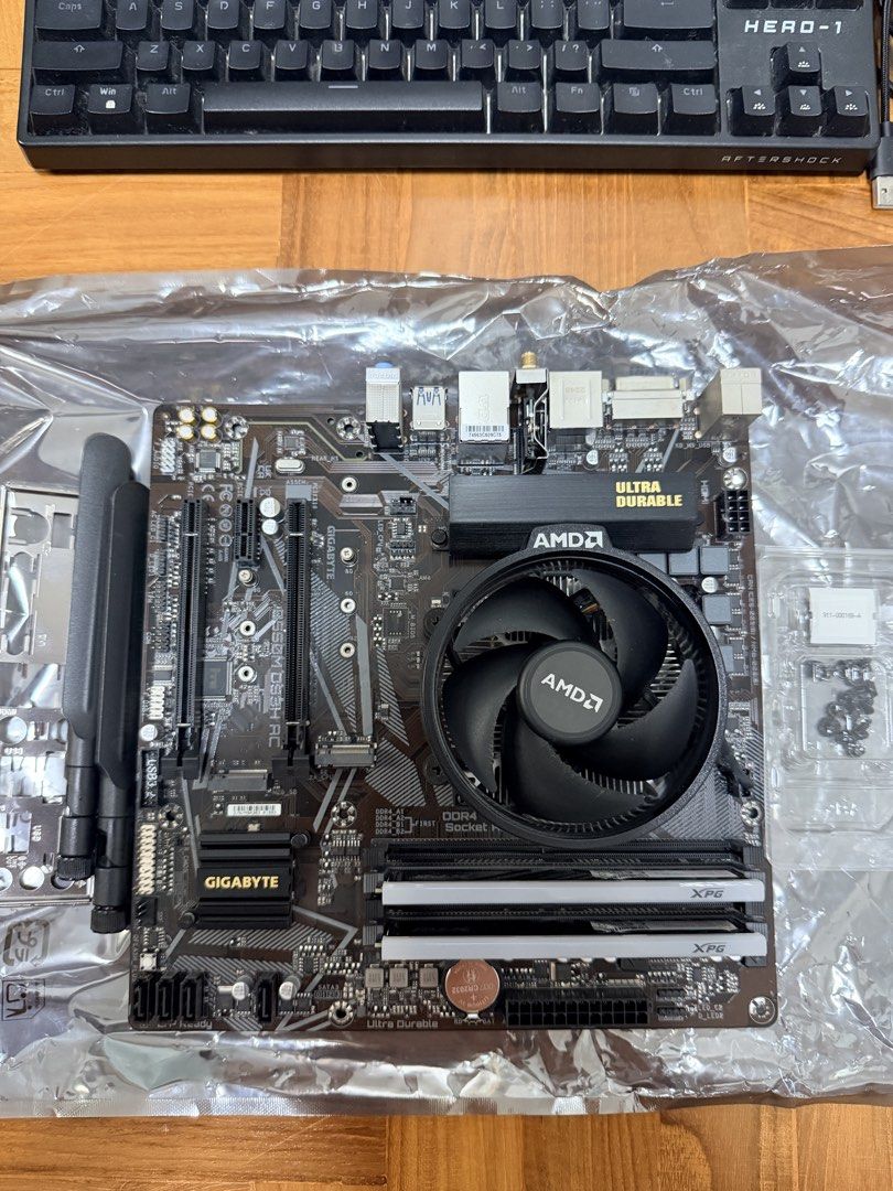 Computer Parts444127677525544960