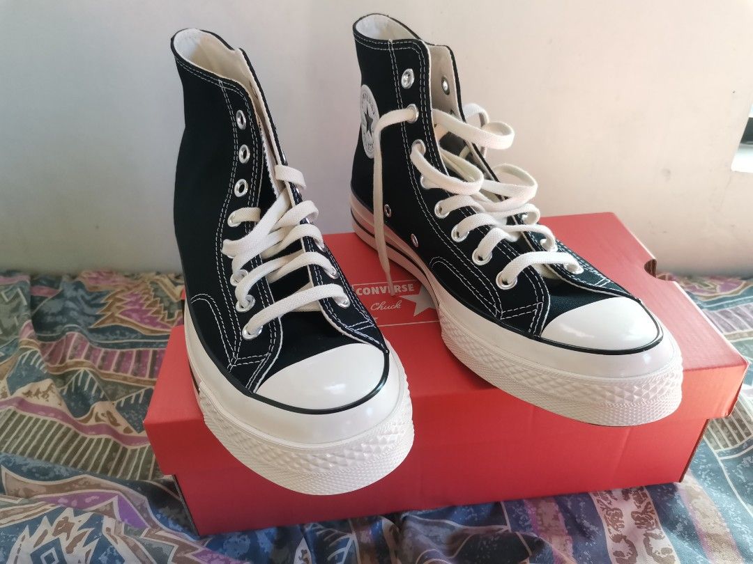 Converse Chuck 70 High Top Black (Category: Sneakers) located in Victoria. Submitted by saint_seya (Listing ID 1435757721, Image 1). Description: BNEW 100% AUTHENTIC (binili sa converse shapi mall) Php 2600 only (add sf sa malayo) Size: 7.5 US RFS: mahaba sakin (sinukat lang never nilakad sa sahig) Meet-up around Tarlac shipping thru J&T or LBC .