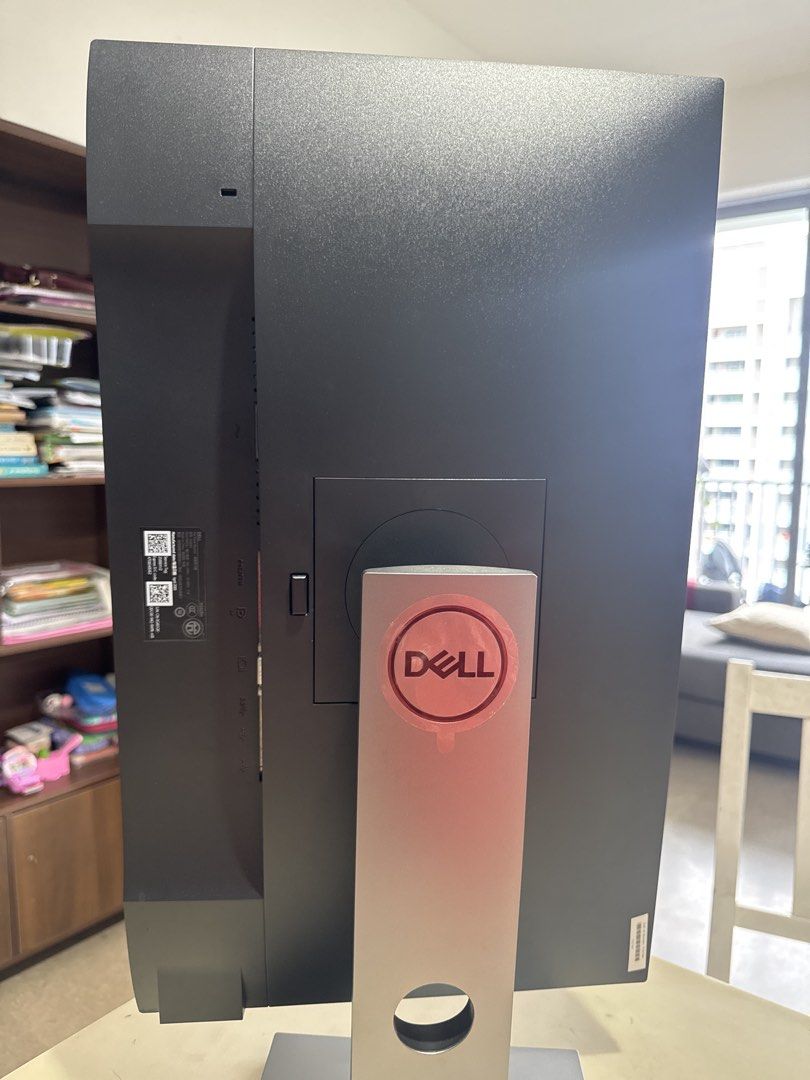 Dell Monitor - Excellent Condition443777576118538241
