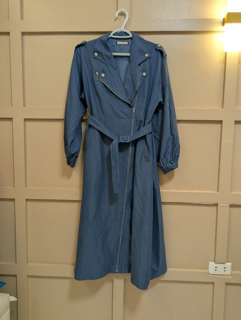 Trench coat with Belt (Category: Coats, Jackets and Outerwear) located in Tarlac. Submitted by sunshine_shopph (Listing ID 1435766687, Image 1). Description: - with zip-up front - Includes matching belt - Long sleeves - Flattering silhouette - Unique shoulder design - Perfect for casual and chic outfits .