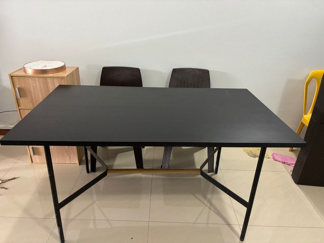 Dining Table443842638675322882