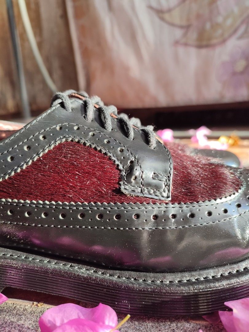 Dr. Martens 1491 Nash (Category: Casual Shoes) located in Manila. Submitted by laughinglamok (Listing ID 1435809385, Image 3). Description: Selling my Dr. Marten's 1491 Nash in Black + Oxblood for (P2,300) - Size 7 US / 6 UK - Came from a thrift shop - Just got shined - No issues aside from heel drags - Negotiable Rfs: Barely used, size too small Can do meetups around Santa. Ana, Manila & Makati..