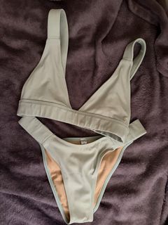 (Category: ) located in . Submitted by declutteringgn (Listing ID 1428858340, Image 1). Description: .