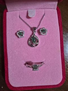(Category: ) located in . Submitted by jadecrystalcollections (Listing ID 1435813005, Image 1). Description: .