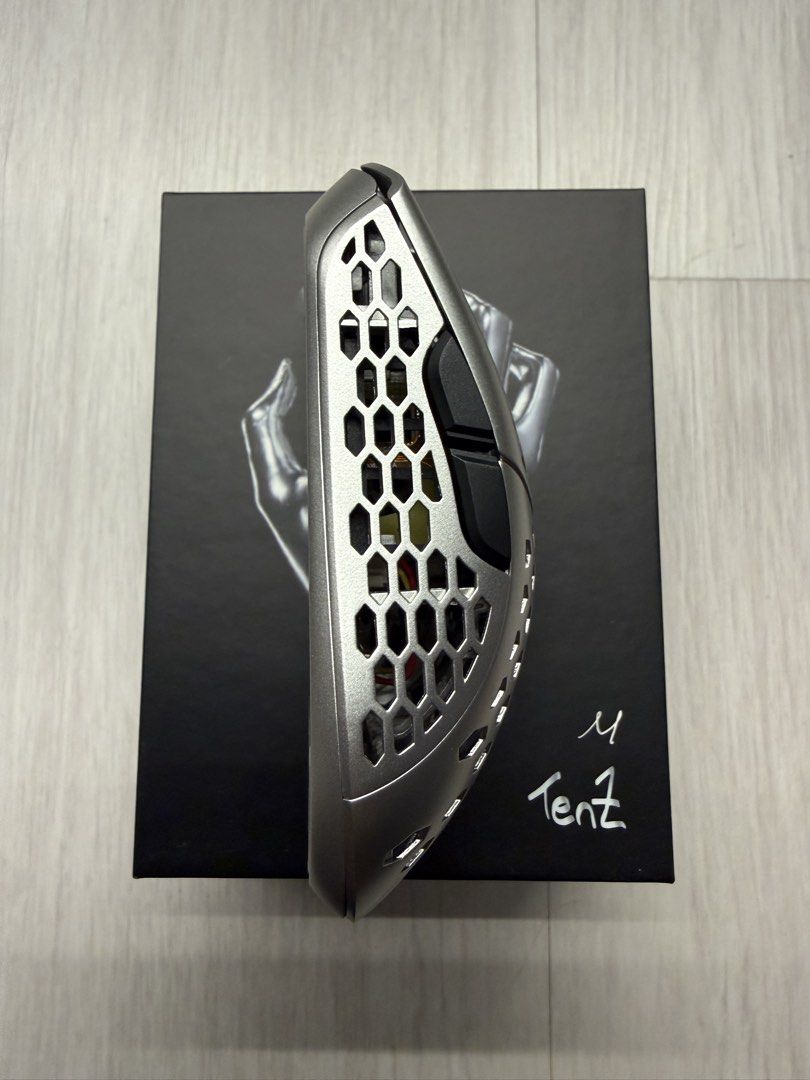 Finalmouse Starlight Pro Tenz444241506625792003