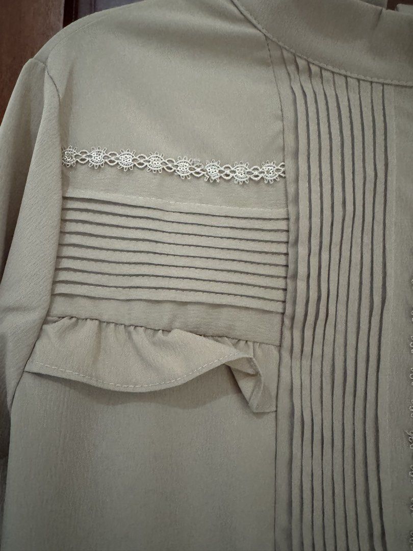 French elegant textured shirt (Category: Shirts) located in Quezon City. Submitted by tinylee60 (Listing ID 1435854042, Image 3). Description: French textured long sleeve shirt Very elegant Size XL Rfs- sleeves too long .