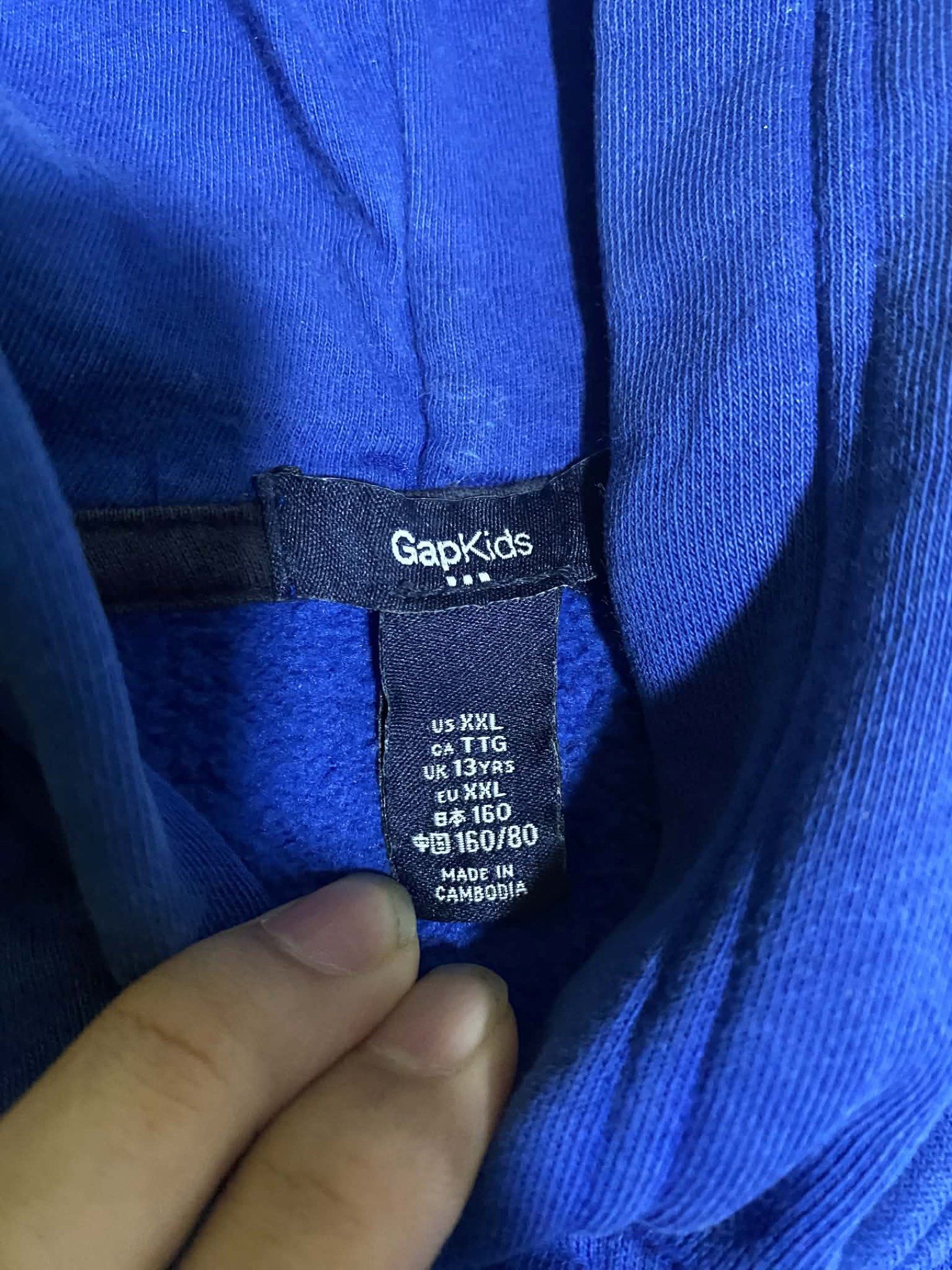 GapKids Blue Hoodie (Category: Hoodies) located in Manila. Submitted by anton_dsdd (Listing ID 1435770696, Image 3). Description: L23.5 W18.