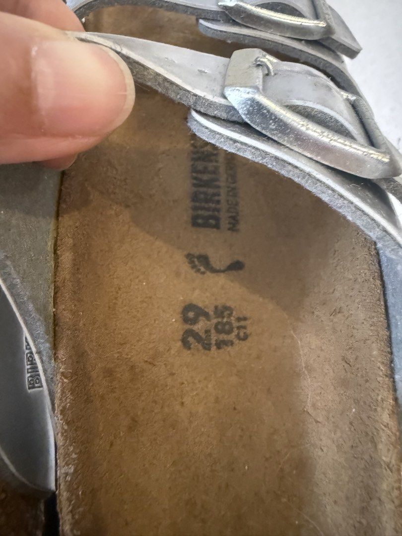 Girls Birkenstock S29 (Category: Babies & Kids Fashion) located in Quezon City. Submitted by miomargoods (Listing ID 1435723513, Image 3). Description: .