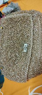 (Category: ) located in . Submitted by henamelody23 (Listing ID 1435899121, Image 1). Description: .