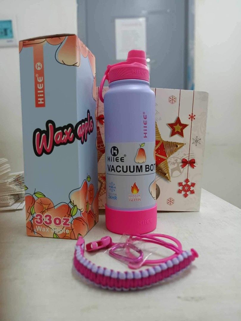 HIIEE Vacuum Bottle with Paracord (Category: Water Bottles & Tumblers) located in Manila. Submitted by oddbear_f120b3 (Listing ID 1435717519, Image 2). Description: Fruity Design Kasama na boot and paracord (handle) With individual boxes Sizes: 600ml/800ml/1L Open for reseller .