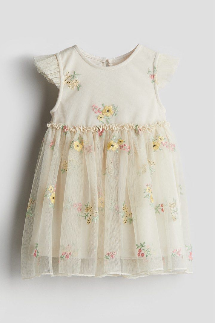 H&m embroidered dress (Category: Babies & Kids Fashion) located in Bacolod City. Submitted by drjessicaa26112 (Listing ID 1435716581, Image 1). Description: .