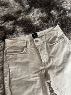 (Category: ) located in . Submitted by voilapreloved (Listing ID 1435737703, Image 1). Description: .