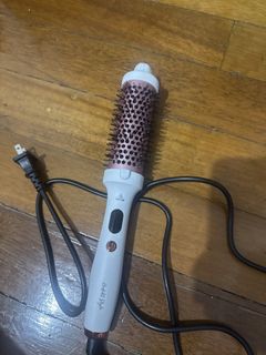 (Category: ) located in . Submitted by juju.declutterrr (Listing ID 1435791441, Image 1). Description: .