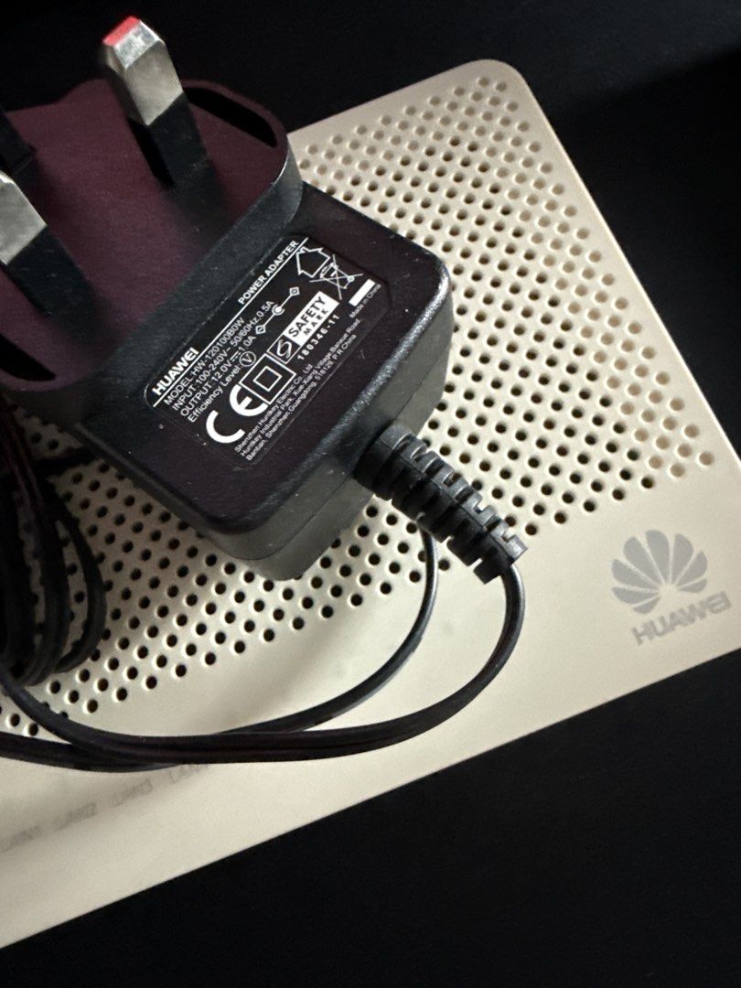 Huawei EchoLife HG8240H5 GPON Terminal Router, Computers & Tech, Parts ...