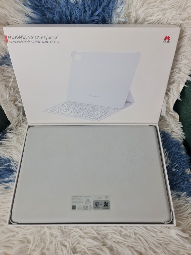 Huawei Smart Keyboard for MatePad (Category: Computer Keyboard) located in Caloocan City. Submitted by roselpaddayuman87 (Listing ID 1435851294, Image 3). Description: Huawei Smart Keyboard Model: KA11-KB11 Color: Gray Almost new 1month old Specs: • Compatibility: Specifically for MatePad 11.5"S (TXZ-XXX). • Connection: Huawei NearLink technology for low latency. • Design: Detachable magnetic design with laptop, split, and studio forms. • Typing 