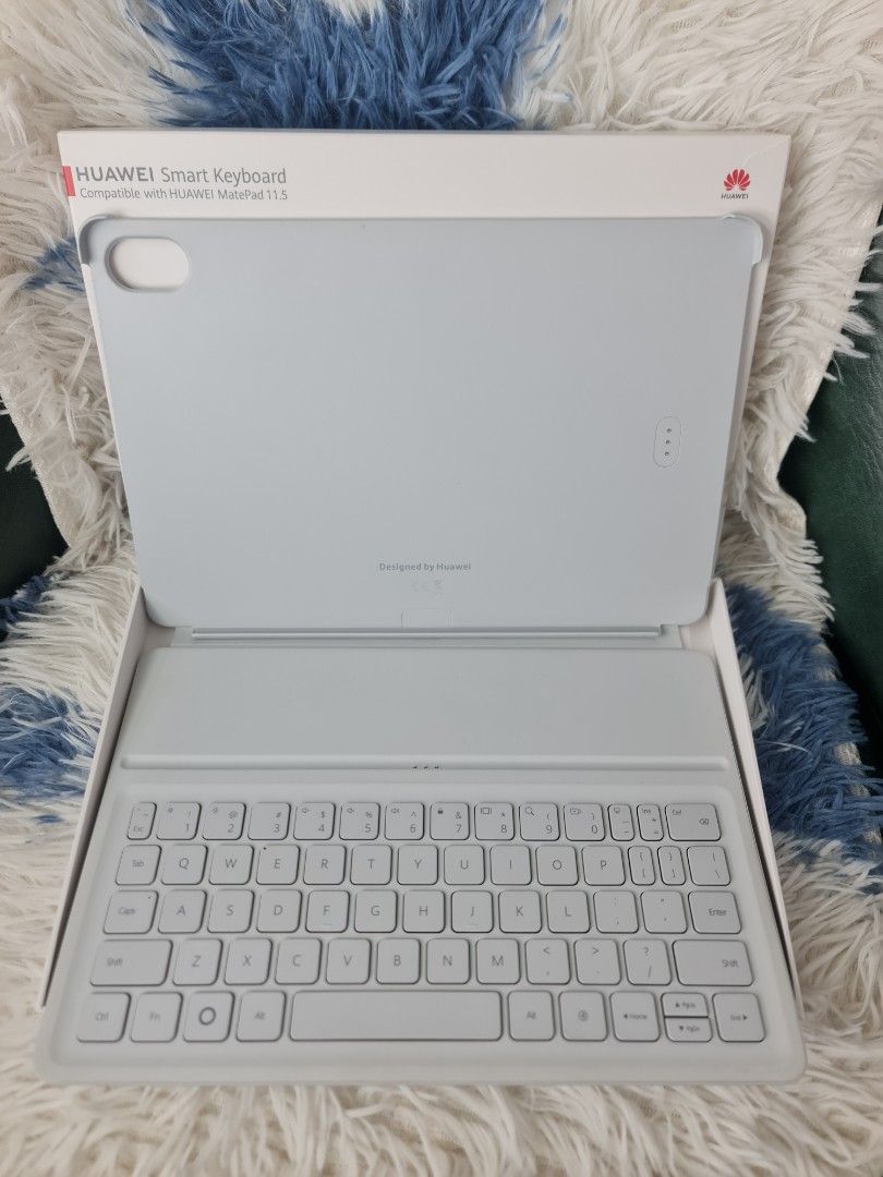 Huawei Smart Keyboard for MatePad (Category: Computer Keyboard) located in Caloocan City. Submitted by roselpaddayuman87 (Listing ID 1435851294, Image 2). Description: Huawei Smart Keyboard Model: KA11-KB11 Color: Gray Almost new 1month old Specs: • Compatibility: Specifically for MatePad 11.5"S (TXZ-XXX). • Connection: Huawei NearLink technology for low latency. • Design: Detachable magnetic design with laptop, split, and studio forms. • Typing 