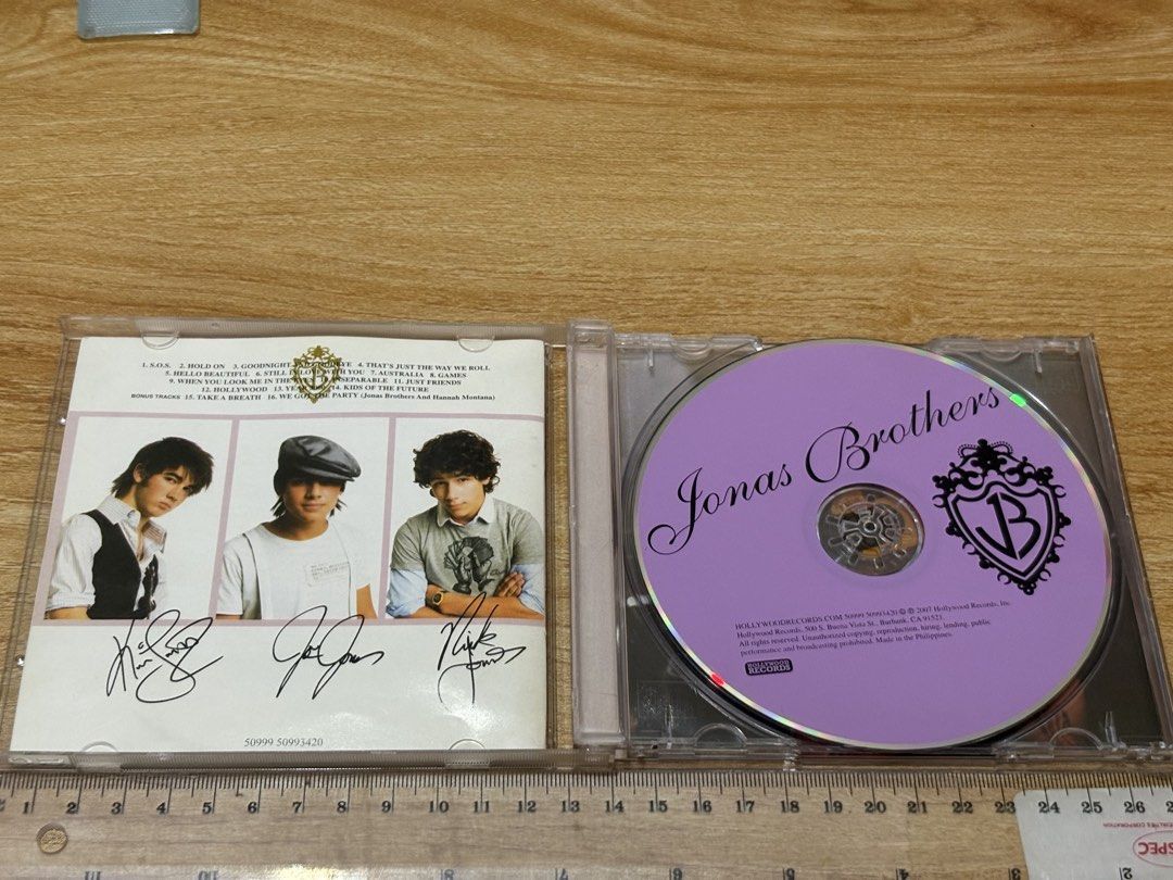 Jonas Brothers CD Album (Category: CDs & DVDs) located in Manila. Submitted by alextoot (Listing ID 1435739706, Image 3). Description: Haven’t tested since I don’t have a CD player RFS: Moving sale! 📦 🧾 Payment: GCash, Maya Delivery (shouldered by buyer): J&T, Grab, Lalamove Location: Metro Manila Reminders: ✅ Pay as you order ✅ Please manage your expectations since these are preowned items ✅ Carefully check the photos before buying the item ✅ 