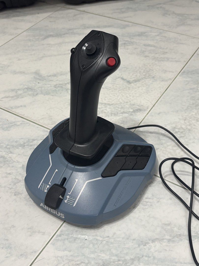 Joystick + Rudder: Thrustmaster Airbus Flight Simulator Officer Pack ...