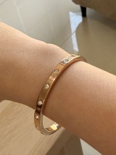 (Category: ) located in . Submitted by stylesaverph (Listing ID 1435868043, Image 1). Description: .