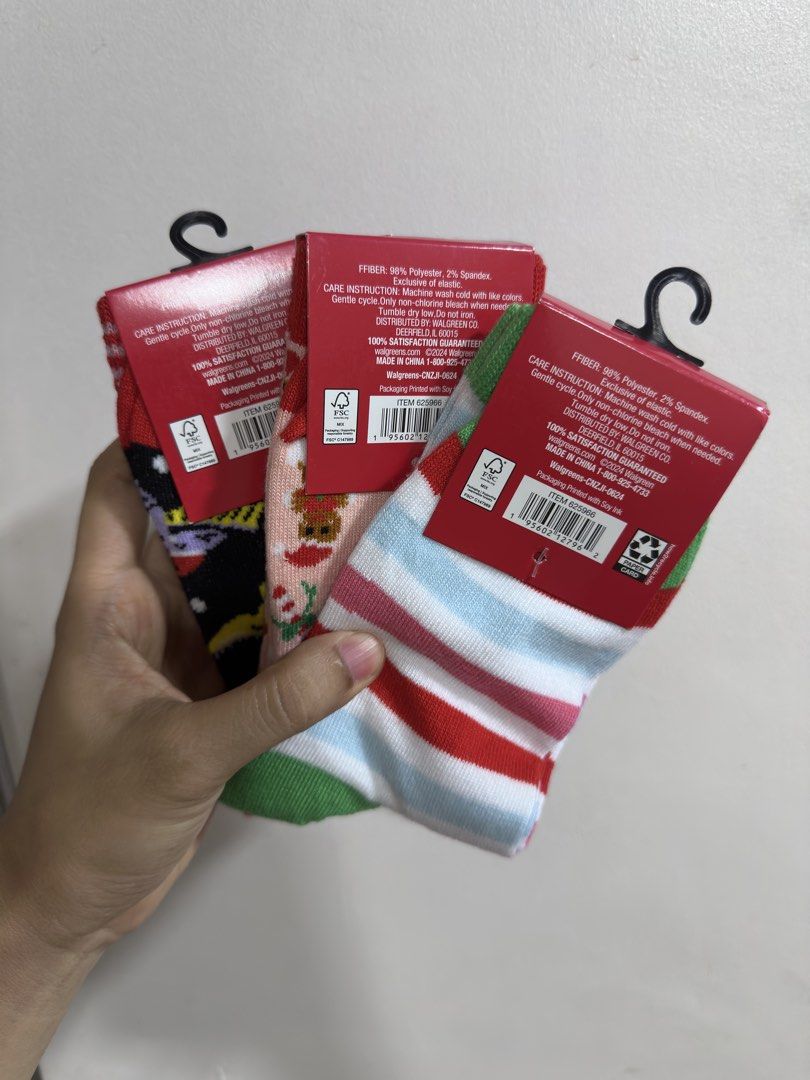 Kids Crew Socks - Christmas Design (Category: Babies & Kids Fashion) located in Rizal. Submitted by GirlDeclutter (Listing ID 1435822416, Image 2). Description: - Kids' Christmas crew socks (set of 3) - Designs: Stripes, Gingerbread Man, Dinosaur - Size: 6-8 - Material: 98% Polyester, 2% Spandex - Perfect for the holiday season!.