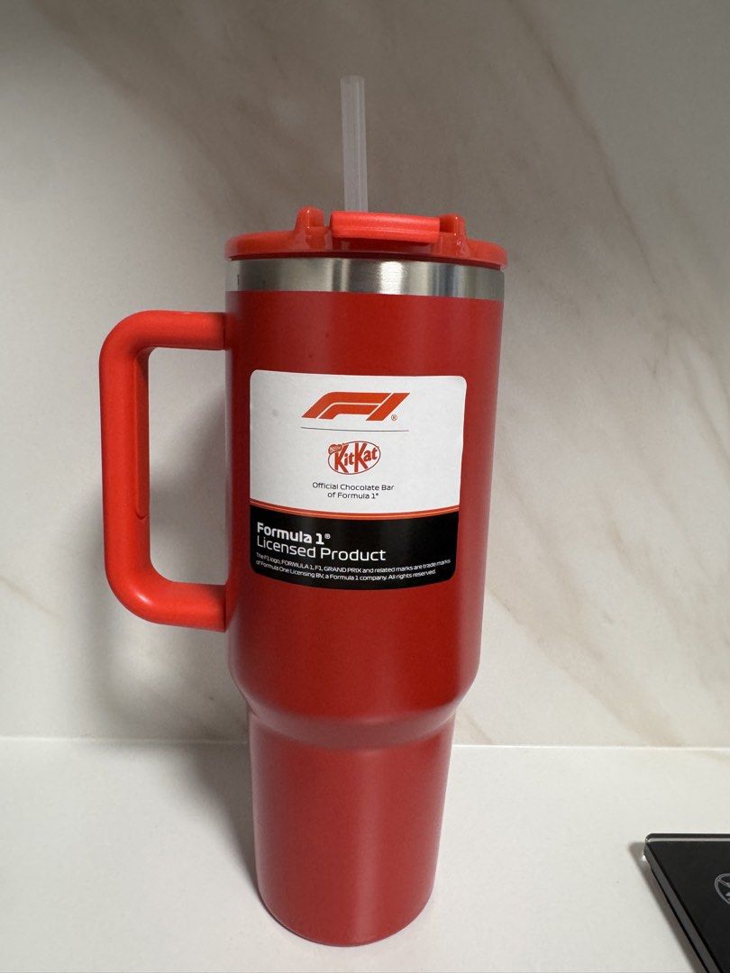 KitKat Formula 1 Tumbler with Straw443965272343848961