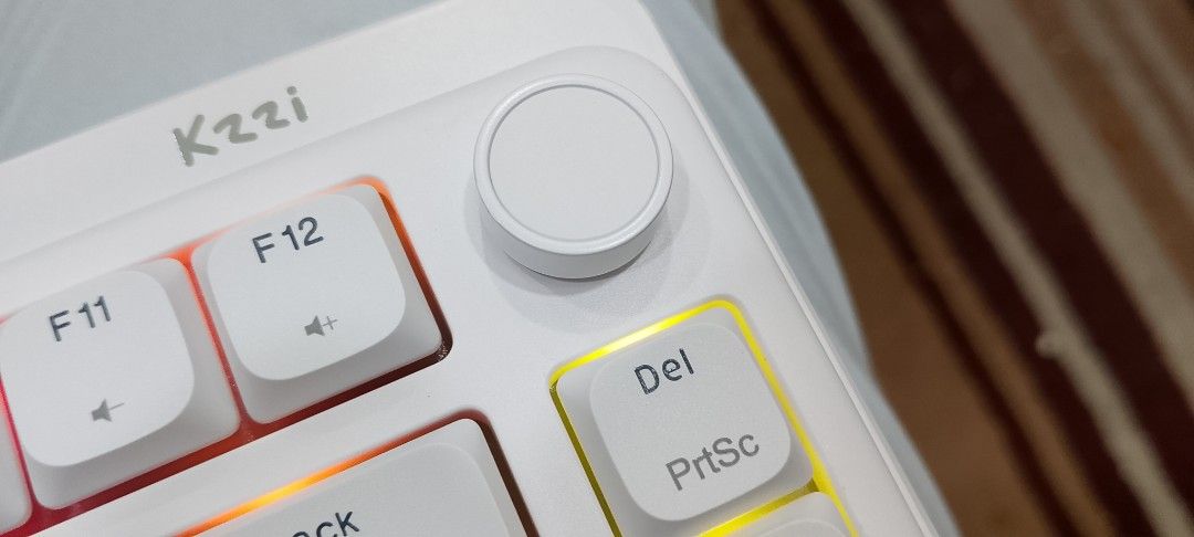 Kzzi K22i I75 Mechanical Keyboard - White444018585963735046