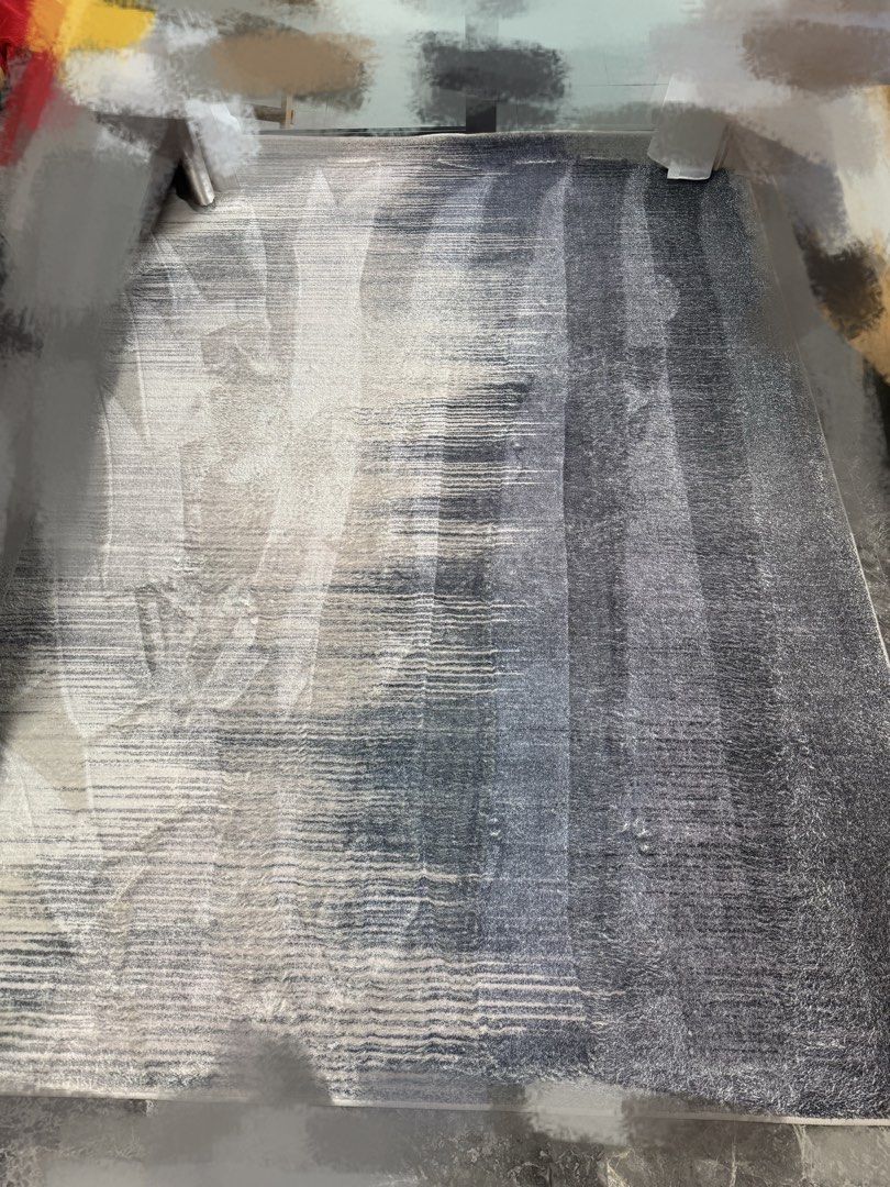 Large carpet443935477633525760