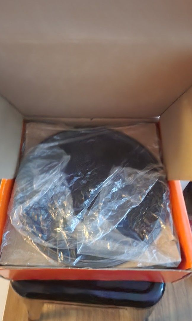 Le Creuset Cookware - Brand New443728331696384001
