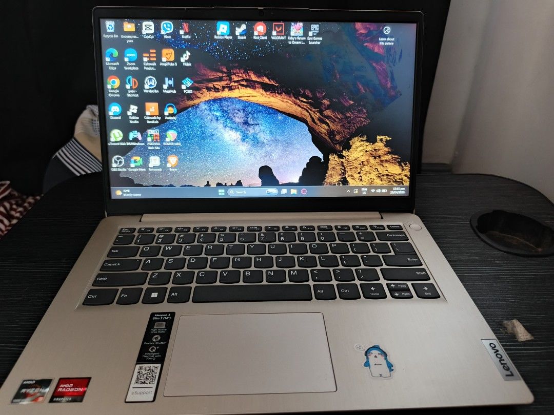 Lenovo Ideapad Slim 3 (14") (Category: Laptops & Notebooks) located in Manila. Submitted by melon_collie (Listing ID 1435738328, Image 1). Description: Ideapad slim 3 binili last 2022. 30k orig price. Ryzen 3 5300u/radeon graphics card 8gb ram 2gbvram 500gb storage Perfect for school and light editing using canva and capcut. School laptop siya pero kaya naman light gaming with low settings: -lifetime ms office -60-80FPS sa valorant (low settings)