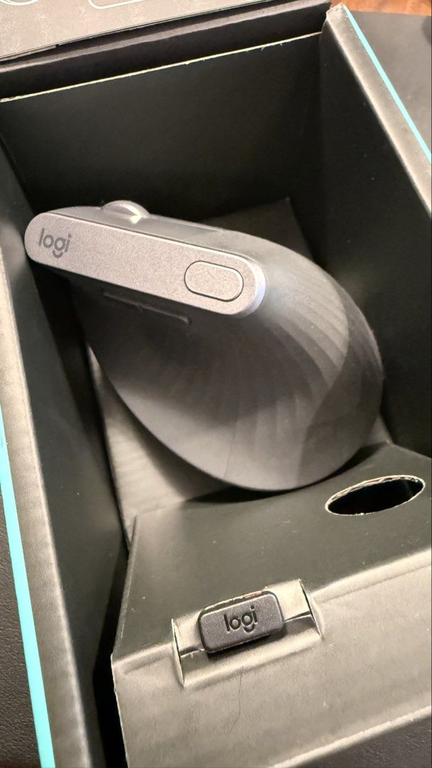 LIKE NEW Logitech MX Vertical Ergonomic Mouse443887347313551365
