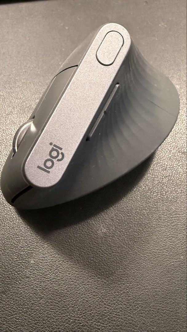 LIKE NEW Logitech MX Vertical Ergonomic Mouse443887347313551362