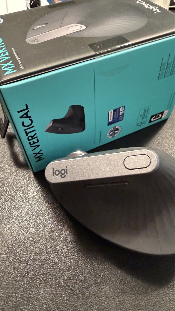 LIKE NEW Logitech MX Vertical Ergonomic Mouse443887347313551360