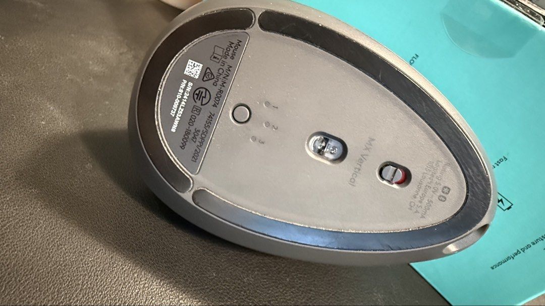 LIKE NEW Logitech MX Vertical Ergonomic Mouse443887347313551364