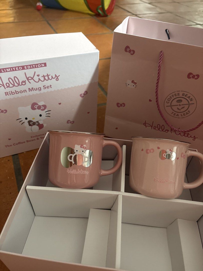 Limited Edition Hello Kitty Ribbon Mug Set
