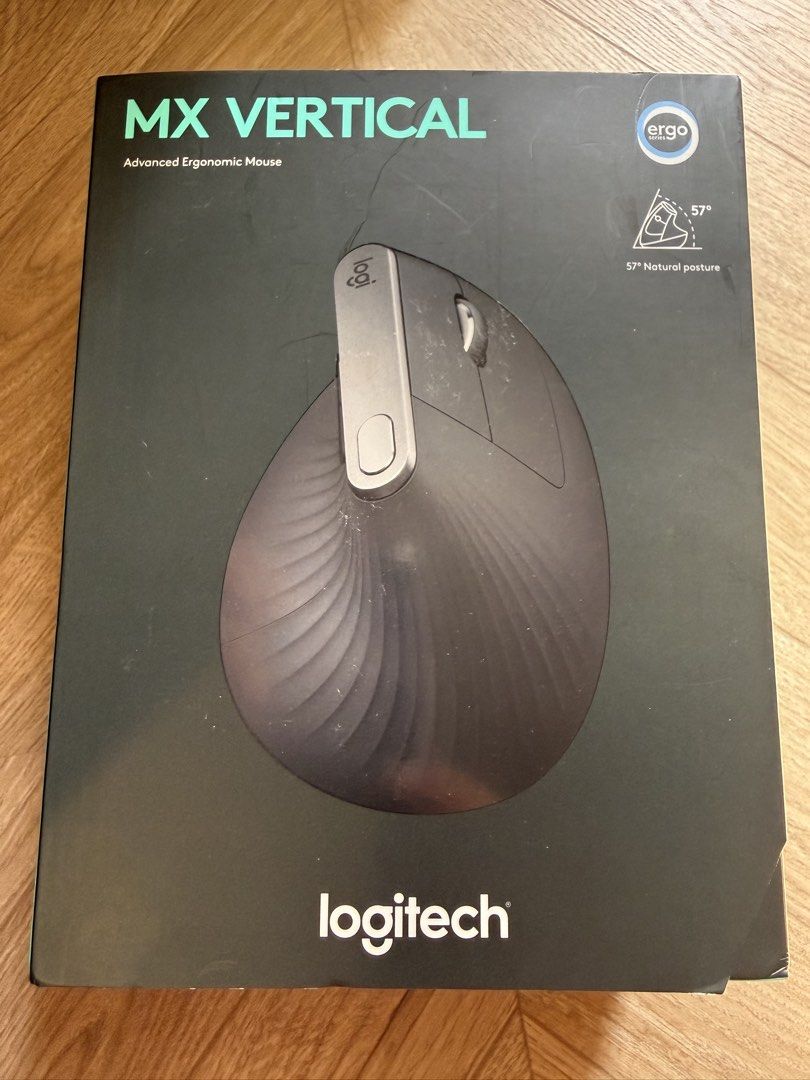 Logitech MX Vertical Ergonomic Mouse - Brand New443671416930969600
