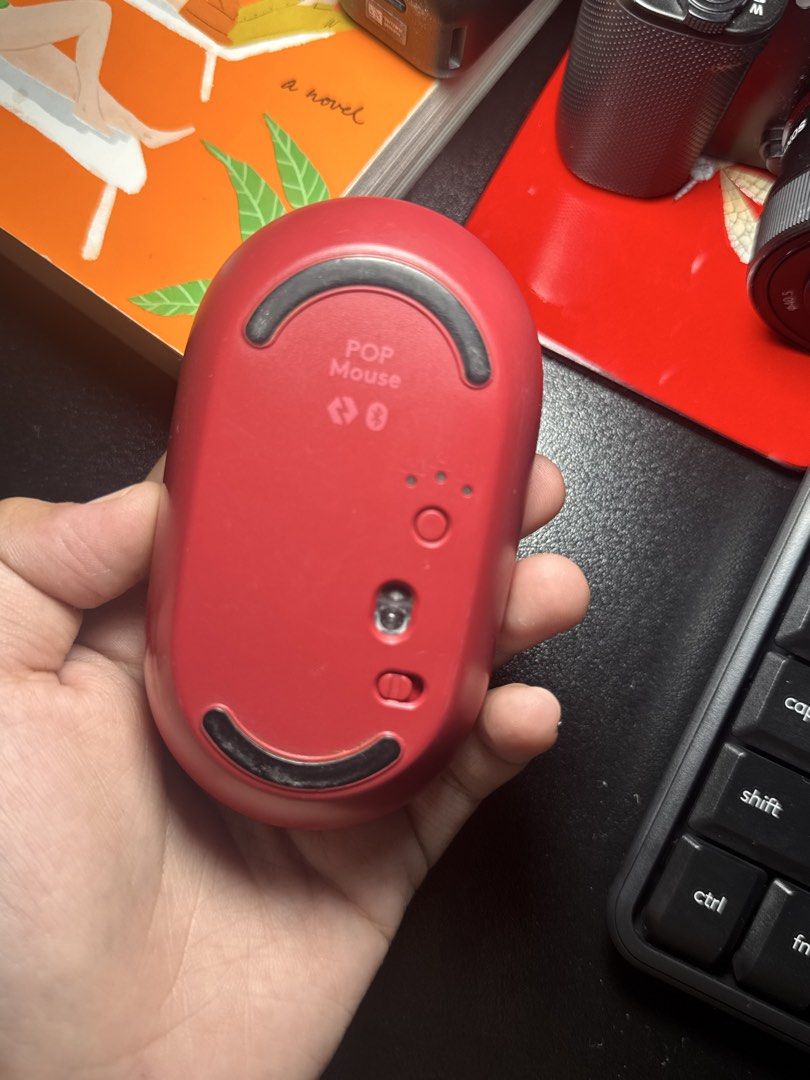 Logitech Pop Mouse (Category: Other Mobile & Gadget Accessories) located in Quezon City. Submitted by krstnirishy (Listing ID 1435837013, Image 2). Description: RFS: bought a new mouse only used it for 1 yr.