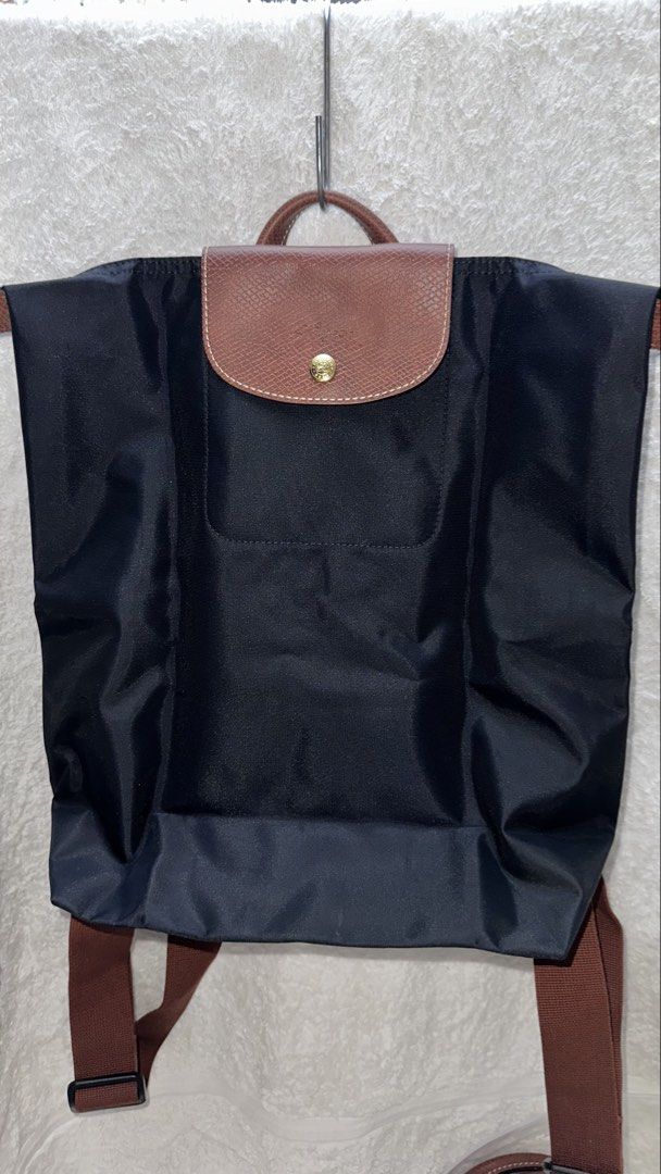 Longchamp Le Pliage Backpack - Black (Category: Backpacks) located in Manila. Submitted by declutterw1thme (Listing ID 1435867526, Image 1). Description: - Longchamp Le Pliage backpack.