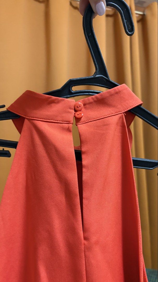 Love bonito red scallop top (Category: Blouses) located in Bulacan. Submitted by msdavid (Listing ID 1429337403, Image 3). Description: .
