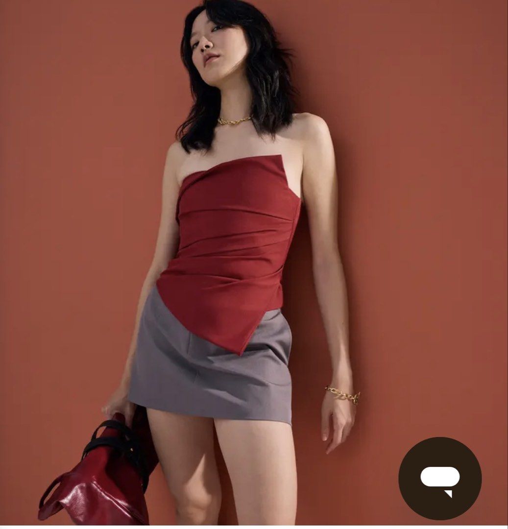 Love bonito red tube top (Category: Sleeveless) located in Quezon City. Submitted by yayforclothes (Listing ID 1435766580, Image 3). Description: .