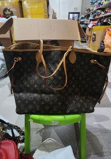 (Category: ) located in . Submitted by preloved_korea (Listing ID 1435897173, Image 1). Description: .