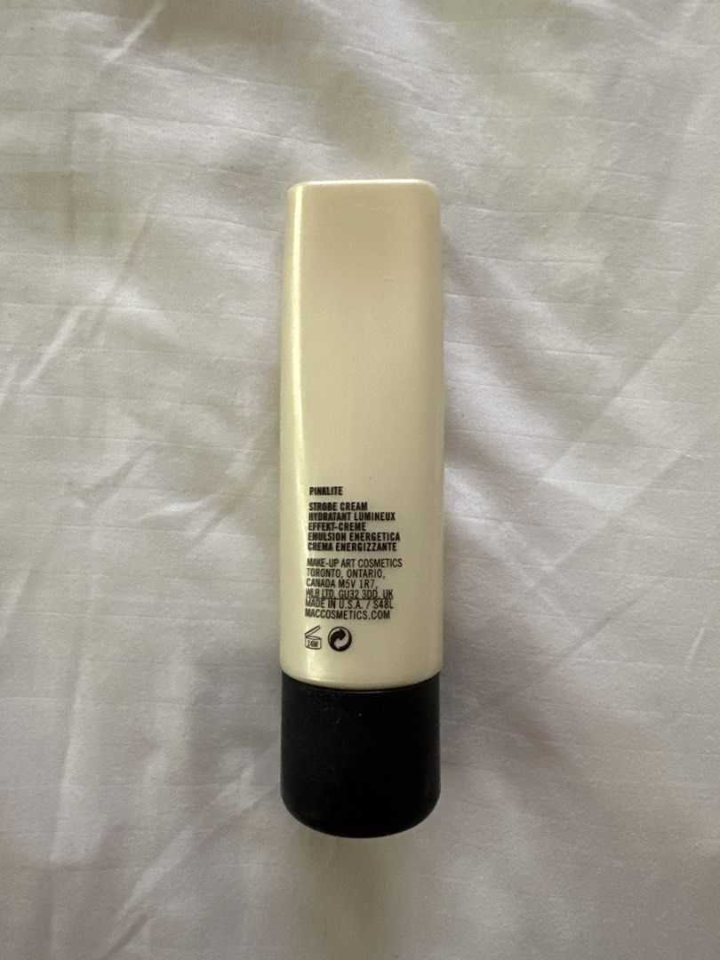 MAC Strobe Cream Hydratant Lumineux (Category: Makeup) located in Quezon City. Submitted by my.arte (Listing ID 1435770890, Image 2). Description: Brand new, sealed - MAC Strobe Cream in Pinklite - Hydrating illuminator - Gives skin a luminous effect - 50 ml / 1.7 US FL OZ tube.