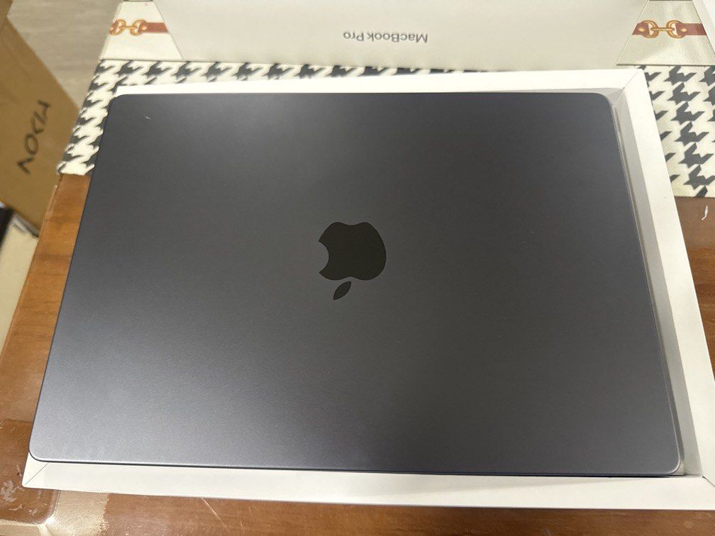 Macbook pro 14” M5/16g/512ssd grey444132065637181442