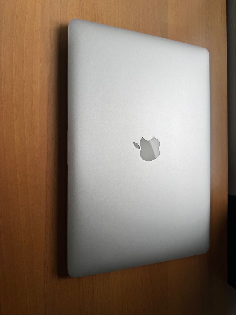 MacBook Pro 15-inch (Mid 2015)472650225581434881