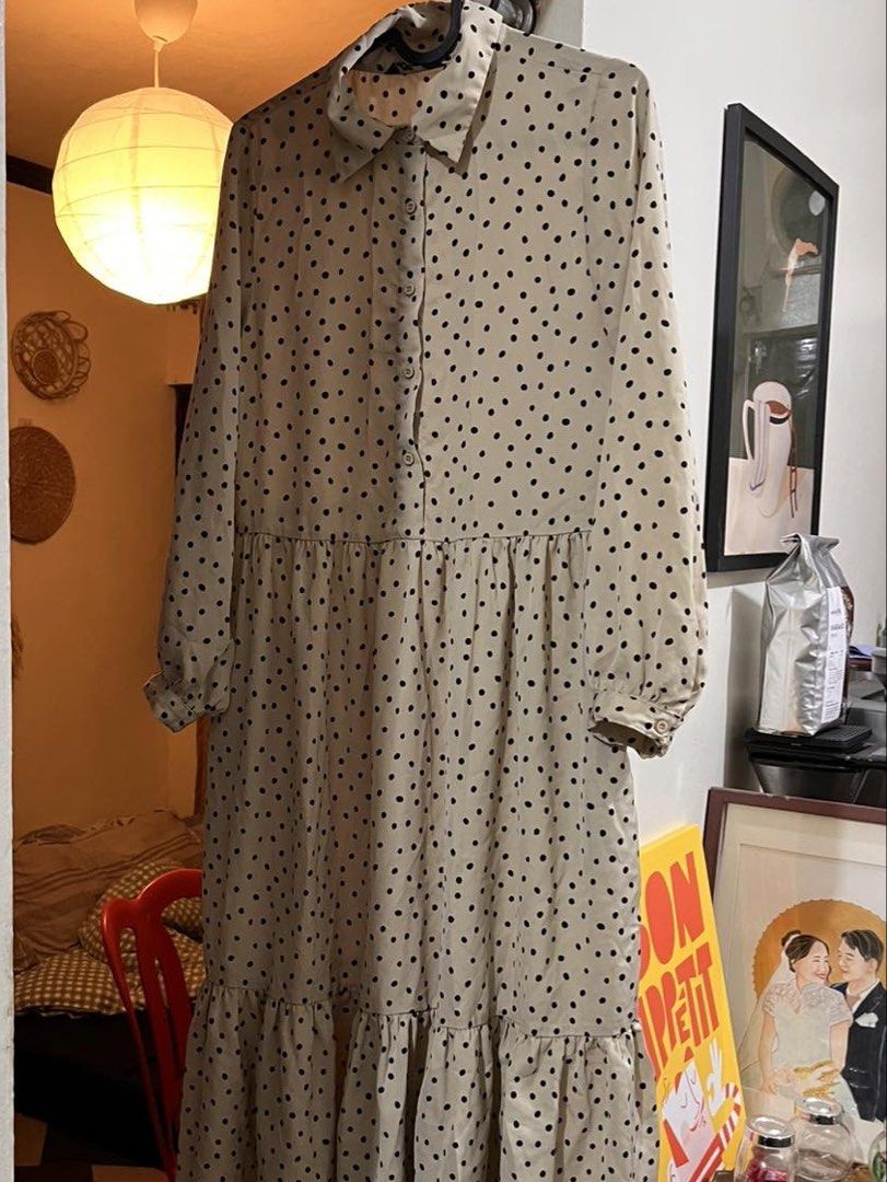 MEMO tiered long sleeve dress (Category: Dresses) located in Quezon City. Submitted by 22viv (Listing ID 1435874257, Image 2). Description: Size guide from Memo on the last slide.