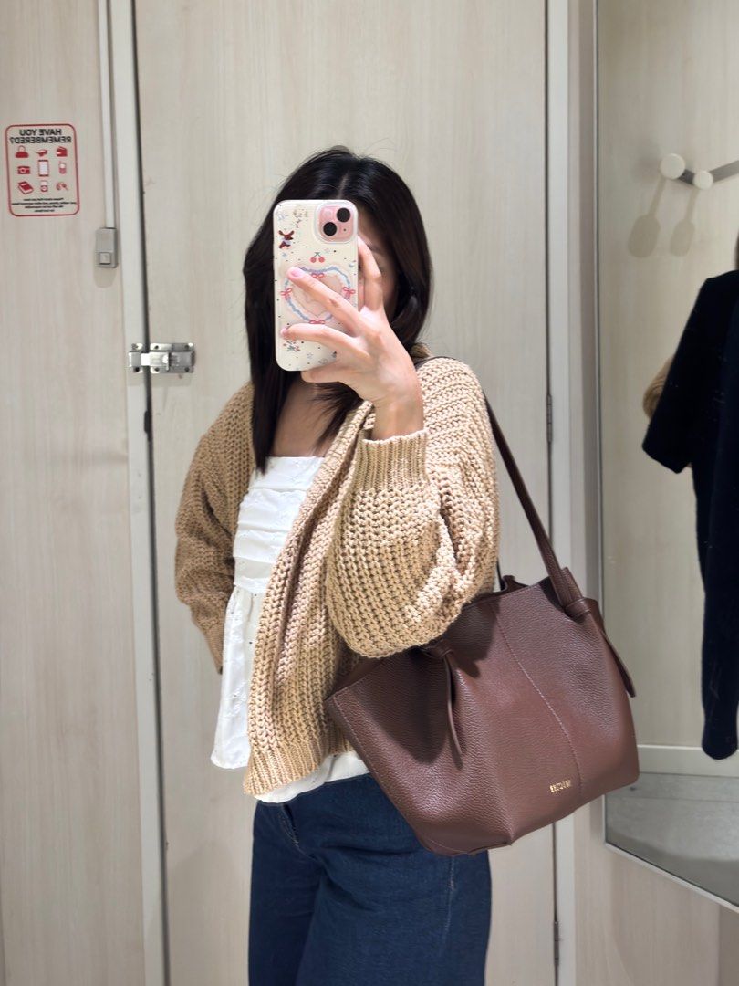 Michi Small Everyday Pebble Tote Bag w/ pouch (Category: Shoulder Bags) located in Manila. Submitted by declutterwithroycie (Listing ID 1435784344, Image 3). Description: used with care condition 8/10 with pouch and dustbag.