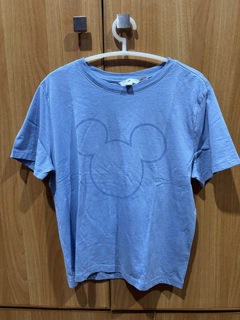 Mickey Mouse Disney/H&M shirt (Category: Shirts) located in Bacolod City. Submitted by viascloset (Listing ID 1435788145, Image 1). Description: Mickey Mouse blue aesthetic cute shirt Collab with Disney and H&M Fits S-M.