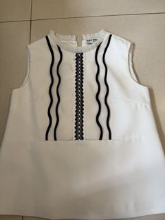 (Category: ) located in . Submitted by miomargoods (Listing ID 1435722852, Image 1). Description: .