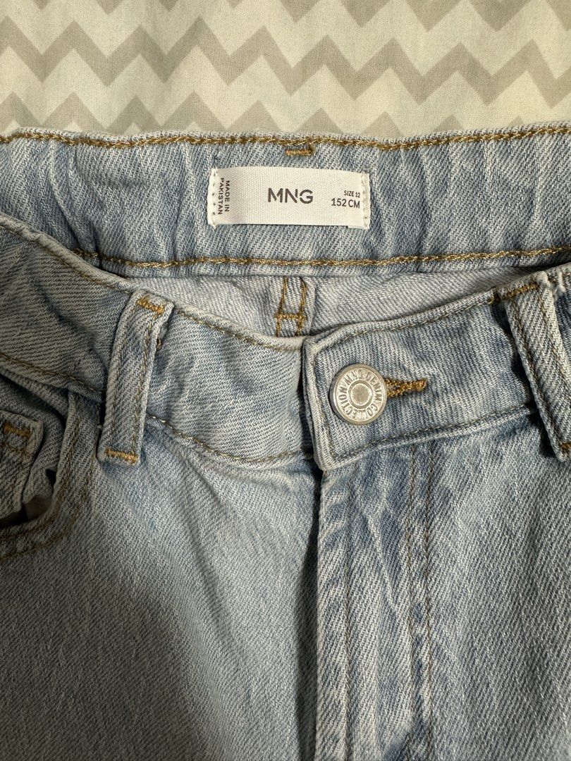 MNG Kids Light Wash Jeans (Category: Babies & Kids Fashion) located in Manila. Submitted by classywardrobemanila (Listing ID 1435834811, Image 3). Description: - MNG Kids light wash jeans - Size 12 - Straight leg fit - Button and zipper closure - Length: 152cm - Two front pockets - Two back pockets.